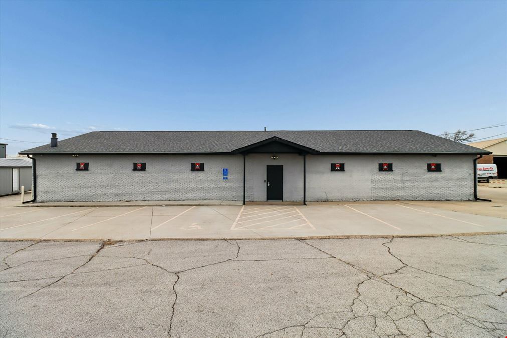 1525 E Army Post Rd