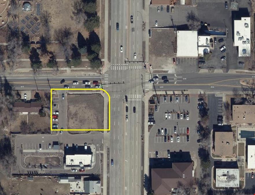 Land Lease at Signalized High Traffic Intersection Next to Starbuckss