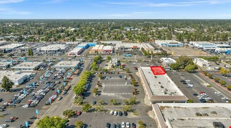 Prime Blackstone Ave Burlington Plaza Space Available