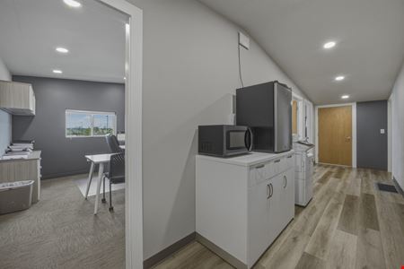 2213 Henderson Loop