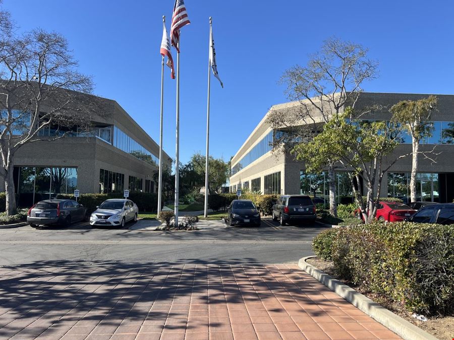 Scully Corporate Center - 1701 Pacific Ave.