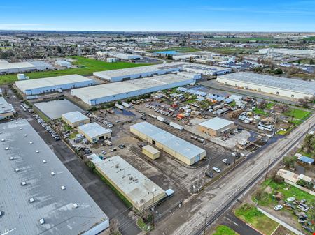 (4) Warehouse/Office Buildings w/ Multiple Configurations