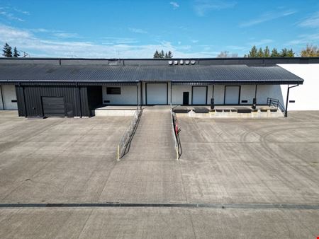 Clear-Span Warehouse with Secure Paved Yard