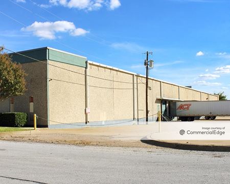 Commercial space at 3030 Hansboro Avenue in Dallas
