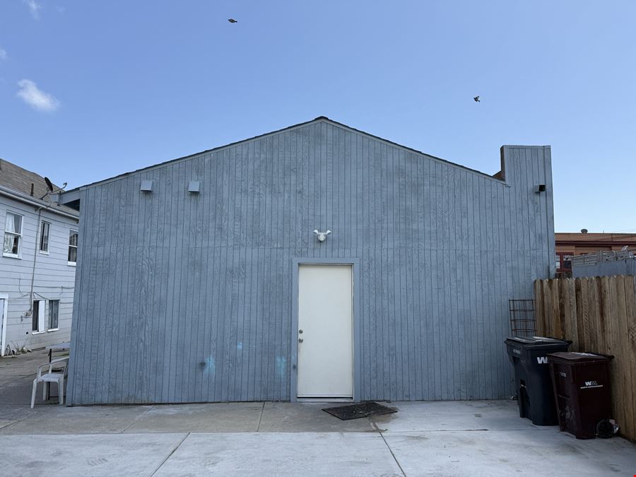 Gated Oakland Industrial Space