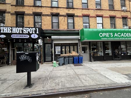 Retail space for Rent at 435 Dekalb Ave in Brooklyn