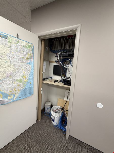 Executive Office Suite For Lease