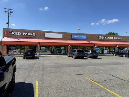 Commercial space at Stoneridge Shopping Center in Lansing