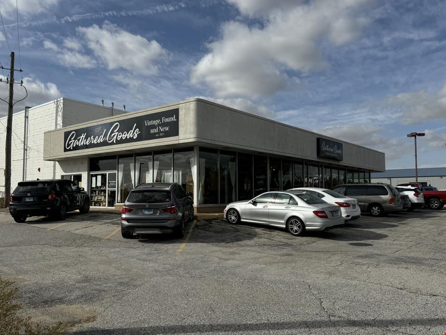 4020 N Brady Street, Lease 4020 N Brady Street, Davenport, IA 52806