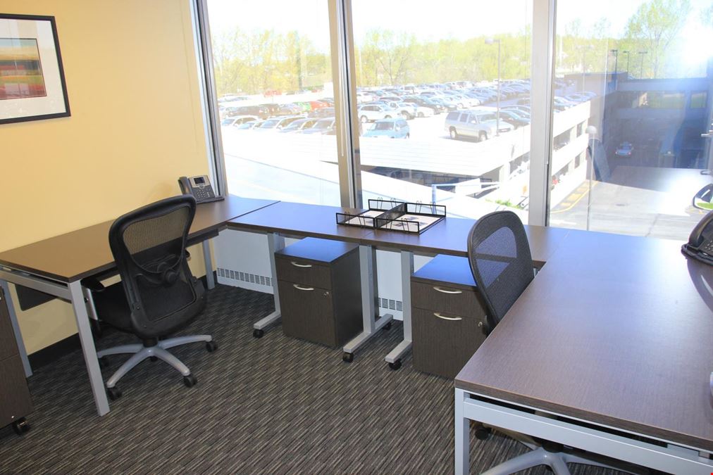 Regus - Continental Plaza