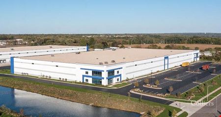 Industrial space for Rent at 137,522 SF Available for Lease in Elgin in Elgin