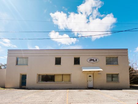 Pensacola Warehouse with Large Lay Down Area