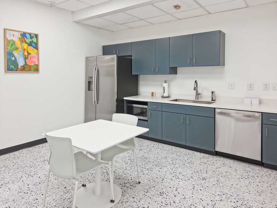HQ - Columbia - Williams Street