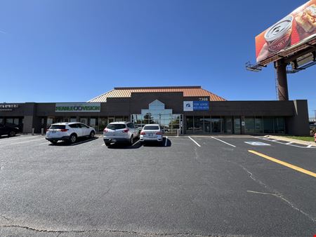 Retail space for Rent at Rockwell Plaza in Oklahoma City
