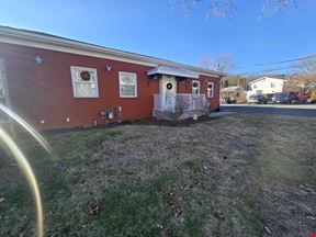Fully functional Lincoln restaurant with liquor license & real estate