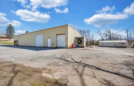 Former Salem Auto Parts Building