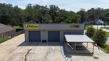 Retail space for Sale at 115 N College St E in Denham Springs