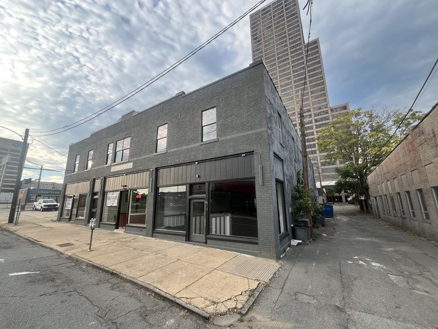 416 W 7th St
