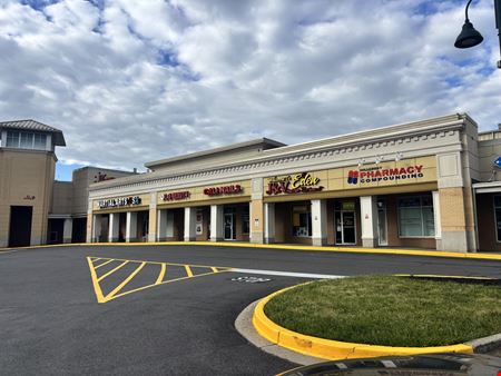 Vista Shops at Golden Mile