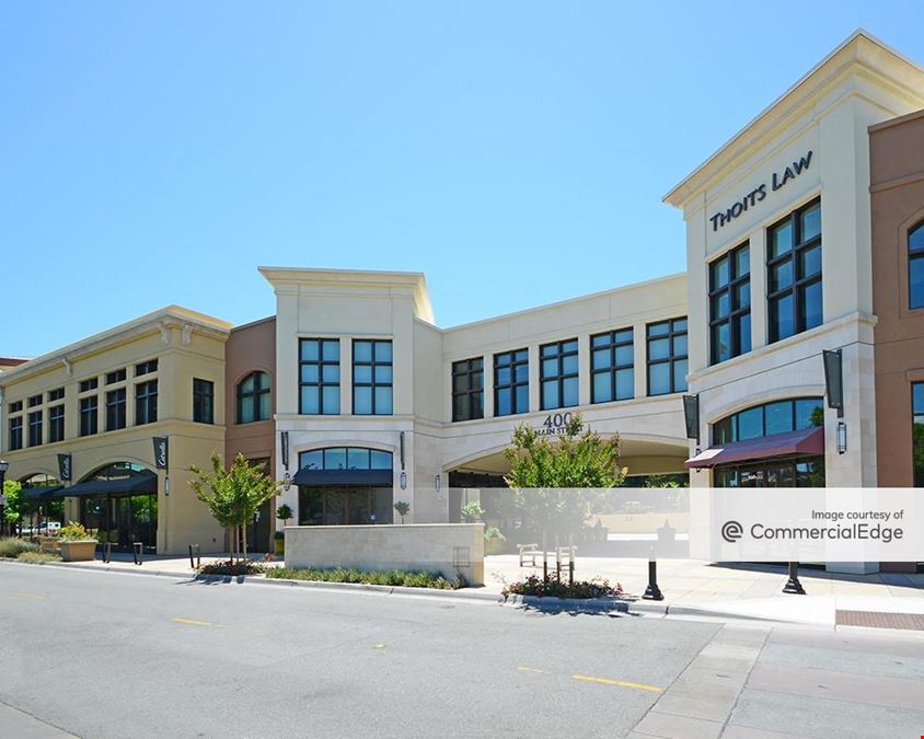 400 Main Street