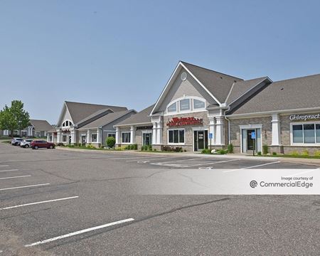 Commercial space at Weaver Lake Town Office Park in Maple Grove