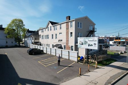 1408 E Main St