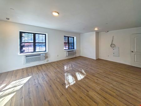 2,050 SF | 3923 Carpenter Avenue | Two-Level Office for Lease - Ideal for Medical, Educational, and Non-Profit Use