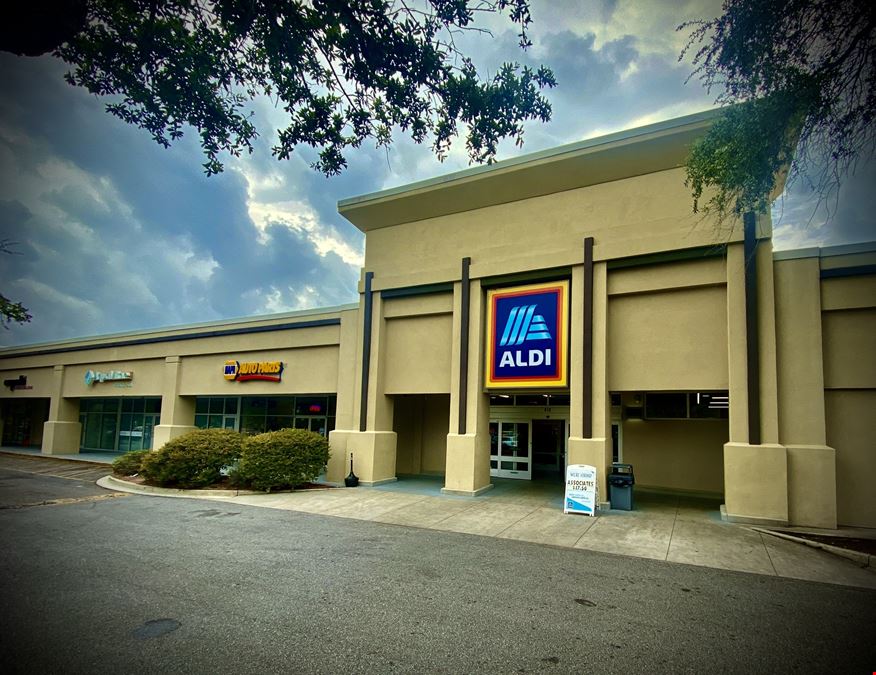 Adjacent to Grocery Anchor