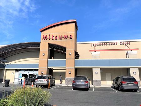 Strawberry Park Shopping Center