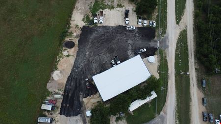8470 North IH 35 Service Road