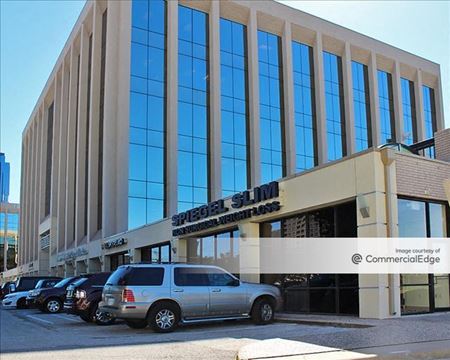 Commercial space at Yorktown Plaza II in Houston