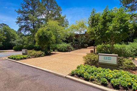 795 Woodlands Parkway