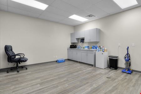 For Lease:  16462 Southpark Drive, Westfield, IN.  3239sf