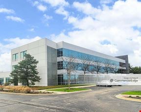900 North Arlington Heights Road