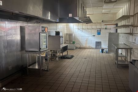 Atlanta - Little Five Points | Free Standing Restaurant