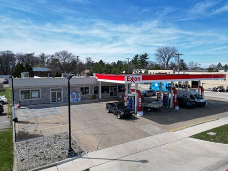 Retail space for Rent at 31555 Mound Road in Warren