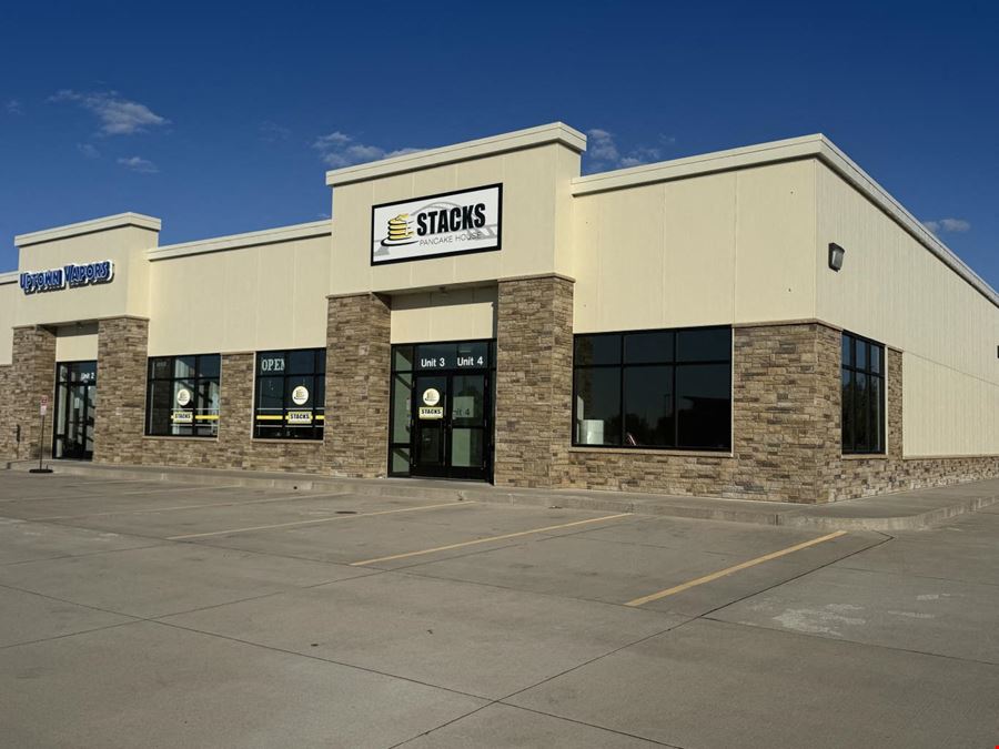 2010 Deere Dr, Milan