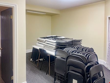 Office Condo for Lease Near Airport