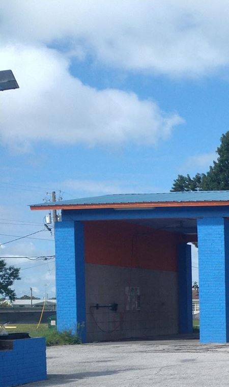 Retail space for Rent at Rent a bay at self serve car wash in Lakeland