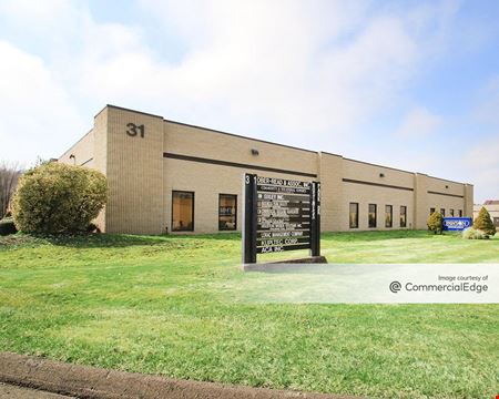 Commercial space at 31 & 33 Business Park Drive in Branford