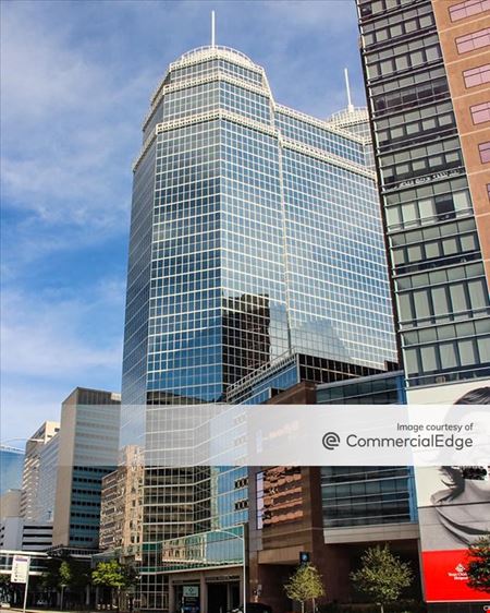 Commercial space at 6624 Fannin Tower in Houston