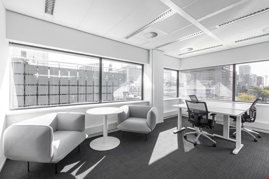 Regus - Las Vegas - Spring Mountain Rd