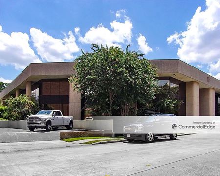 Office space for Rent at Briar Hollow Plaza in Houston