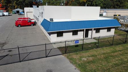 Commercial space at 11801 Grand River in Brighton