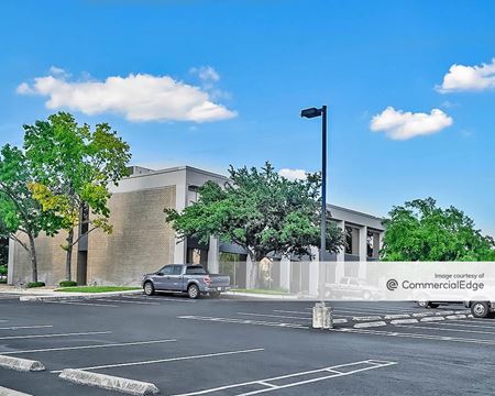 Office space for Rent at Centerview Crossing Office Park - Centerview & Royal Buildings in San Antonio