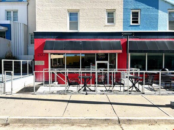 Prime Oceanfront Retail & Restaurant Space
