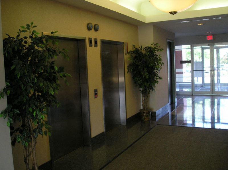 Treeview Corporate Center