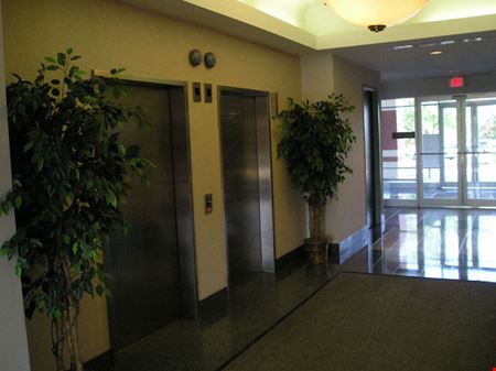 Treeview Corporate Center
