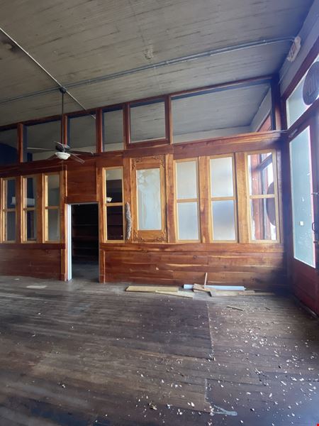 116 Courthouse Sq - Downtown Edgefield