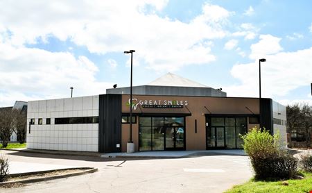 Free Standing Building With Drive Thru Lanes
